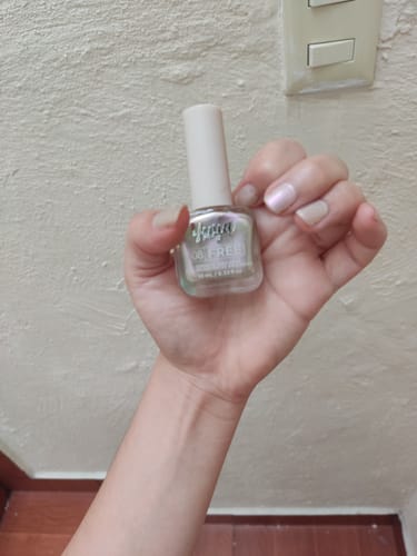 Customer photo review of Esmalte 8 Free Instante