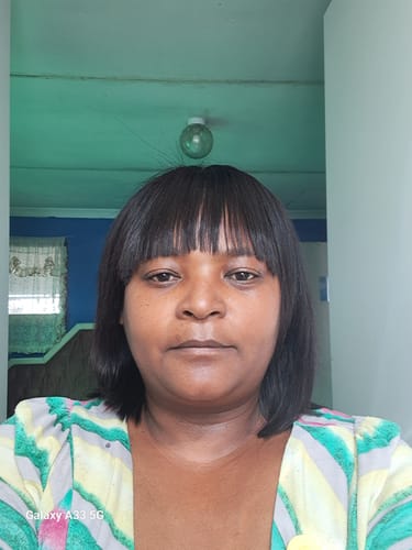 Customer photo review of Brazilian Fringe Bob - 8"