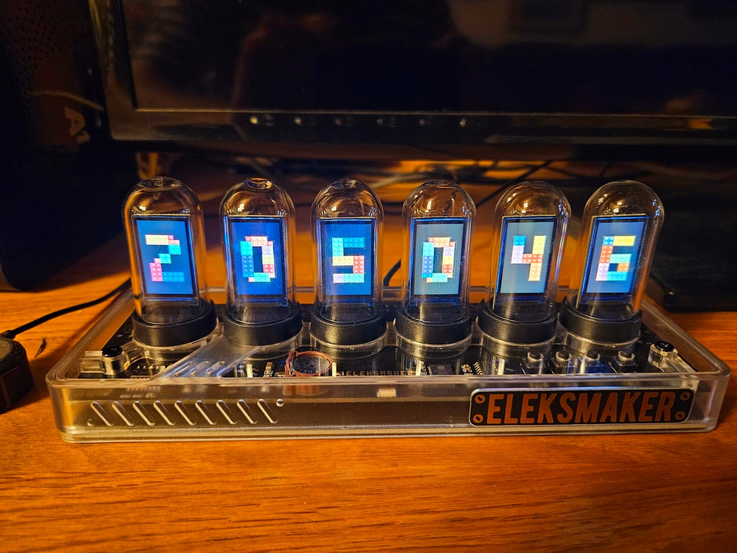 Customer photo review of EleksTube IPS Pro PR2 - Transparent Edition
