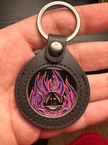 Customer photo review of 1 to 40 Year Sobriety Mint Twisted Flames Gold Plated AA Recovery Medallion/Chip/Coin - Black/Pink/Purple/Blue