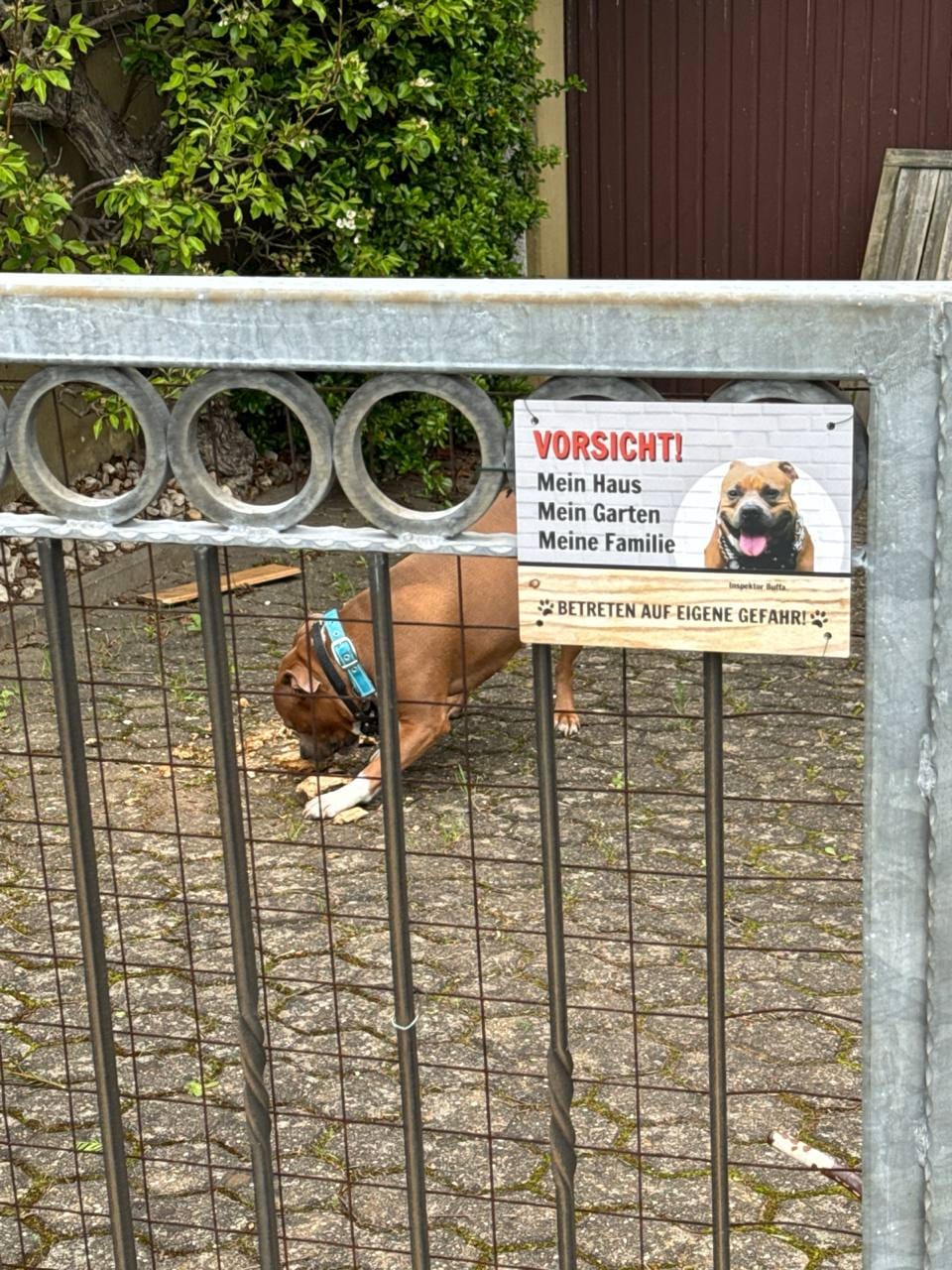 Customer photo review of Vorsicht - Individuelles Gartenschild