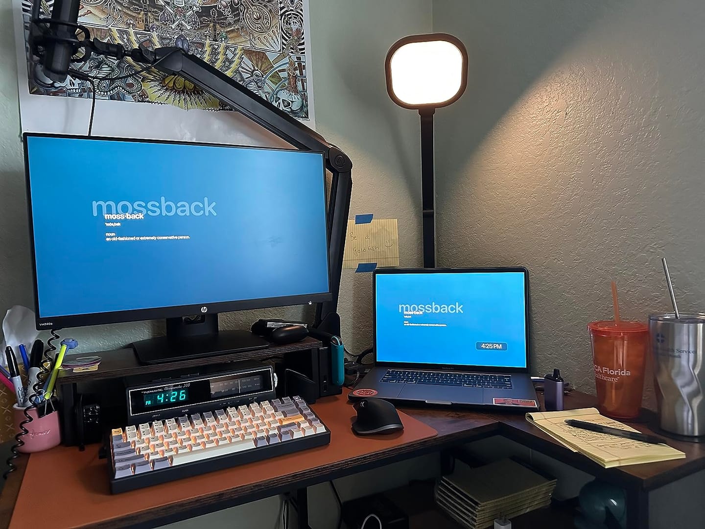 Customer photo review of Square 3 Plus 2-Pack Desk Lamps: Illuminate Your Workspace with Style