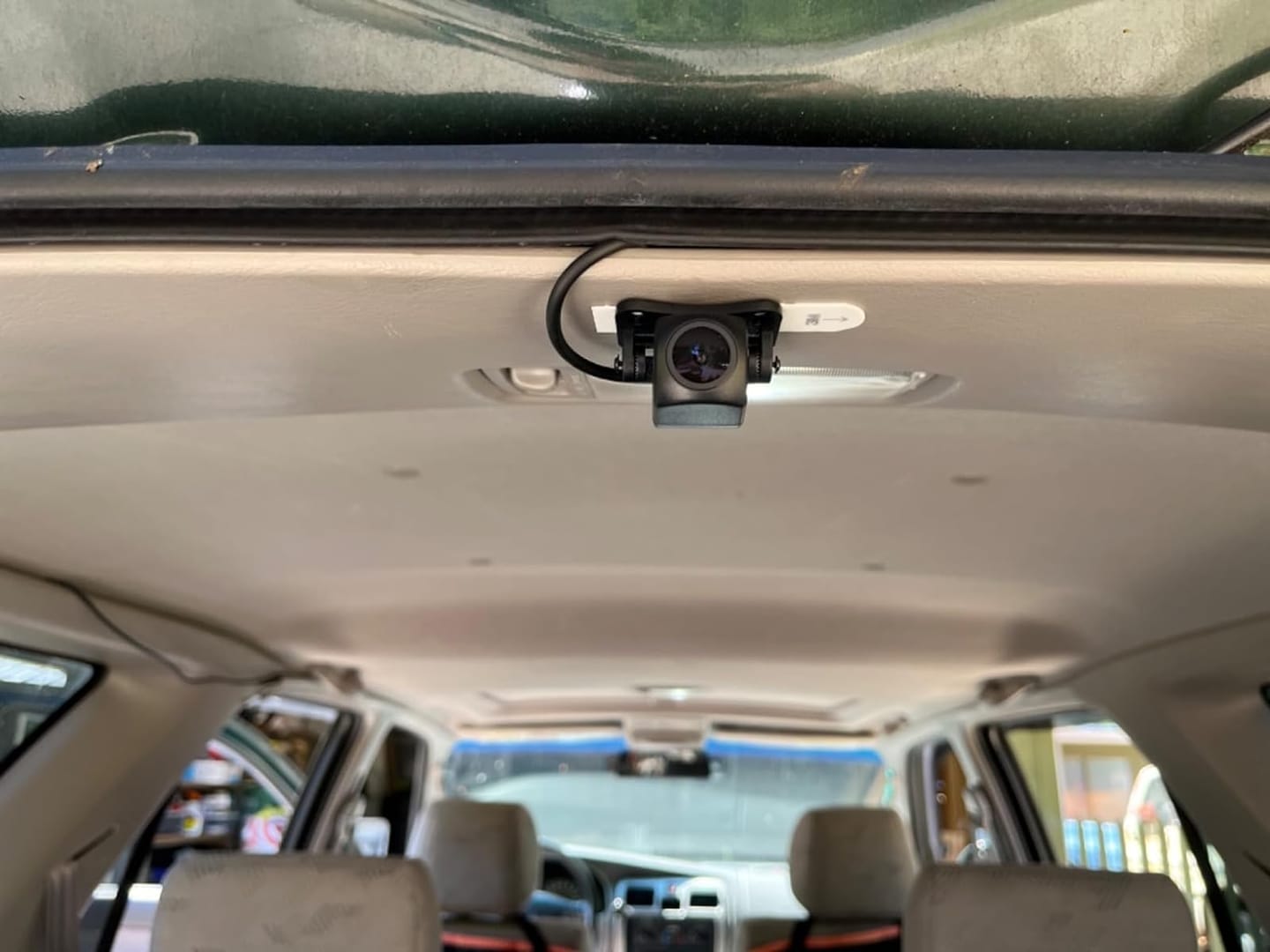 Customer photo review of WOLFBOX G930  Rear View Mirror Camera