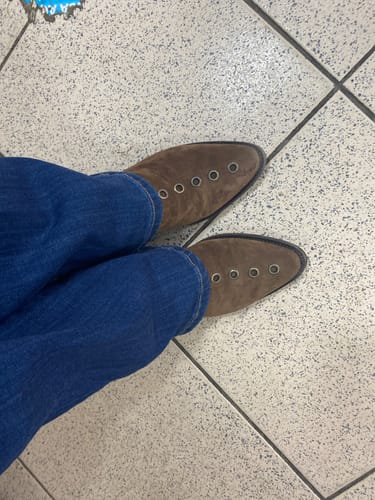 Customer photo review of CECILE CASTAÑA 2551