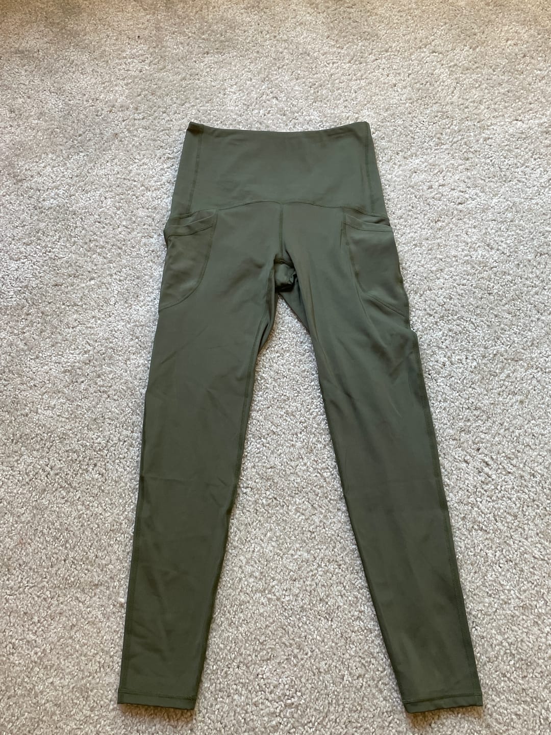 Customer photo review of Up-Tight Leggings