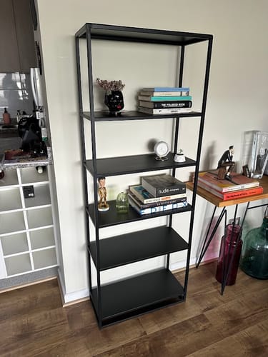 Customer photo review of ESTANTERÍA 6 NIVEL METAL BLACK
