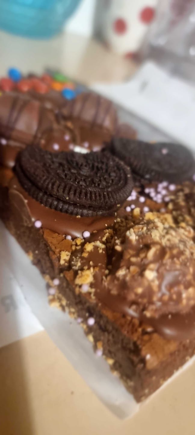 Customer photo review of Favourites brownie
