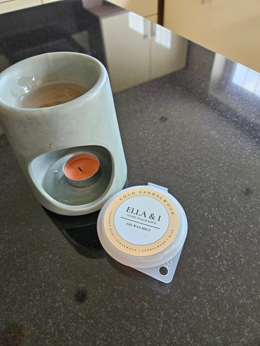 Customer photo review of Coco Sandalwood Gel Melt