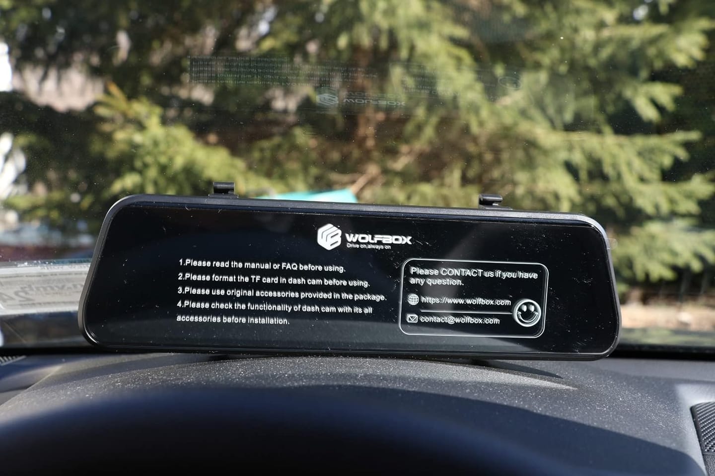 Customer photo review of WOLFBOX G930  Rear View Mirror Camera
