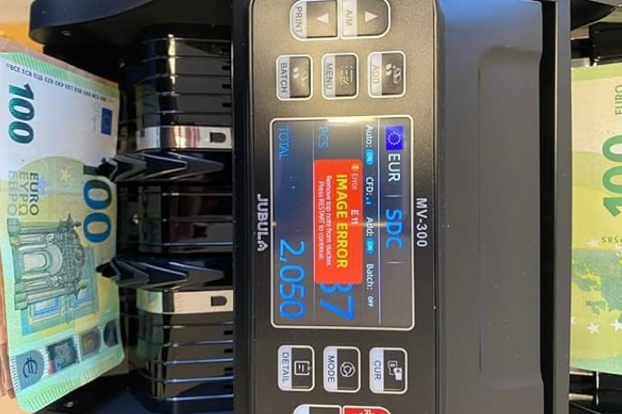 Customer photo review of Jubula MV-300 Banknote Value Counter