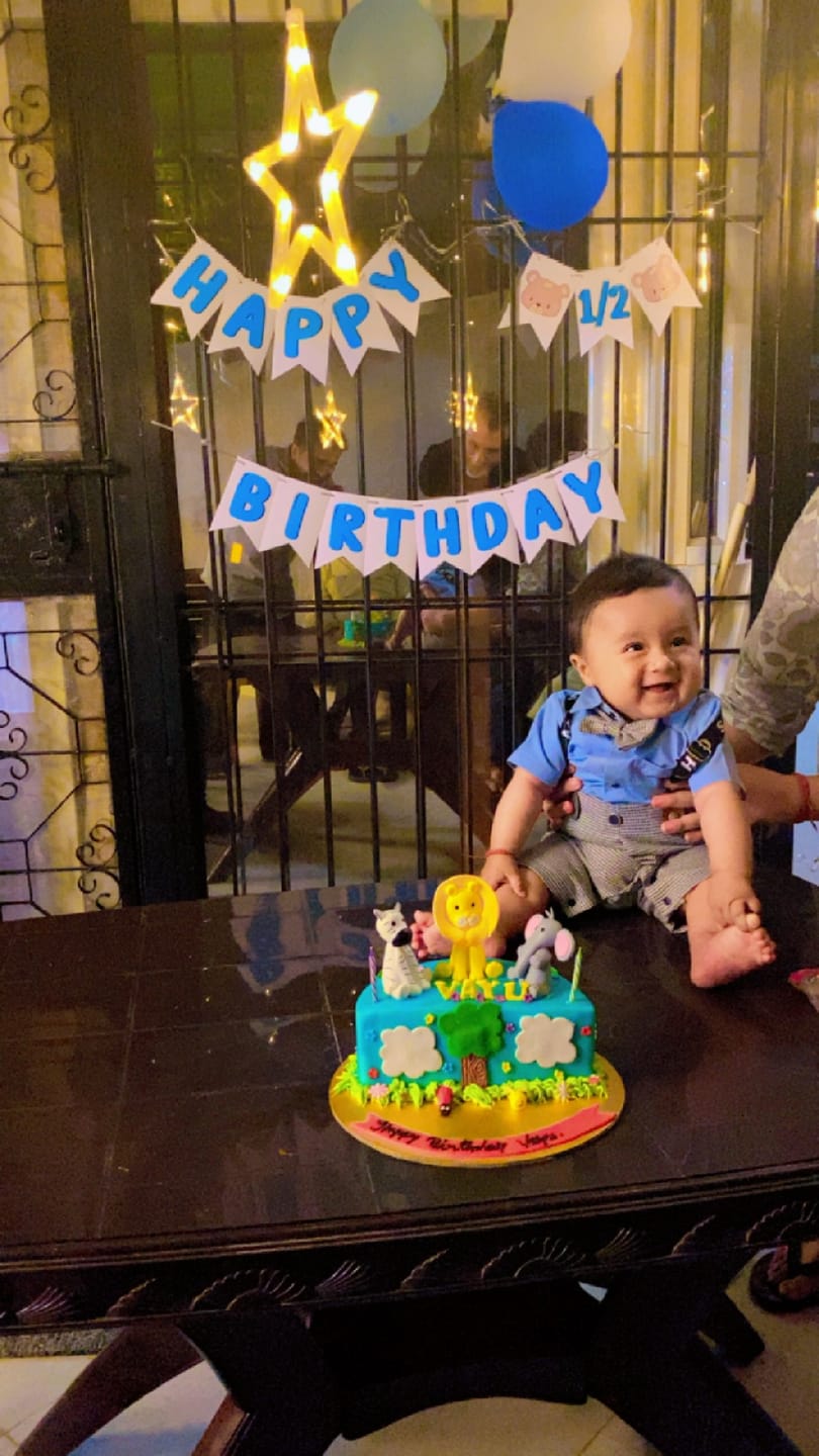 Customer photo review of Half Jungle Design Cake