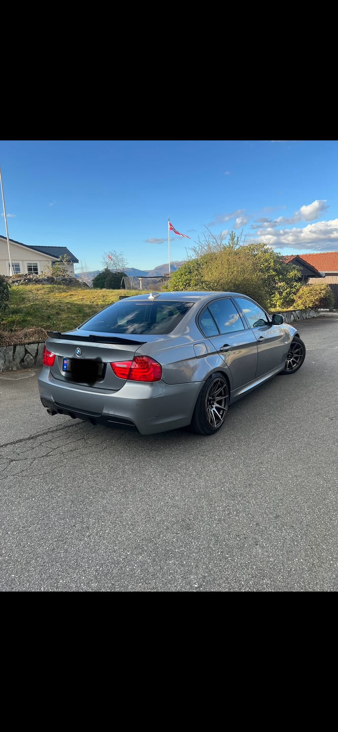 Customer photo review of BMW E90 PSM Spoiler