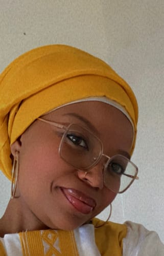 Customer photo review of Le faux piercing Indila