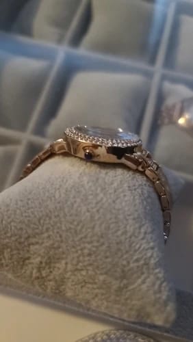 Customer photo review of ELEGANCE® 9943 Diamond Watch for Women Fashion Elegant Stainless Steel Waterproof Quartz Wristwatch Luxury Ladies Dress Watches Original OLEVS