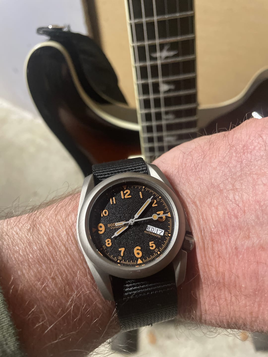 Customer photo review of VOYAGER - 100M Waterproof Titanium Automatic Field Watch | Volcanic Gray-Day,Date