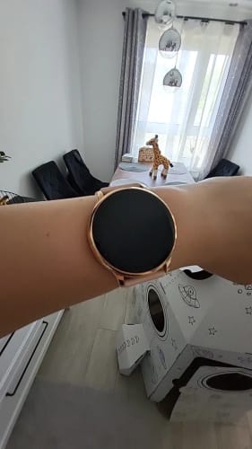 Customer photo review of ELEGANCE ESTATE Men & Women Smartwatch Custom Dial Fitness Tracker Heart Rate For Android IOS