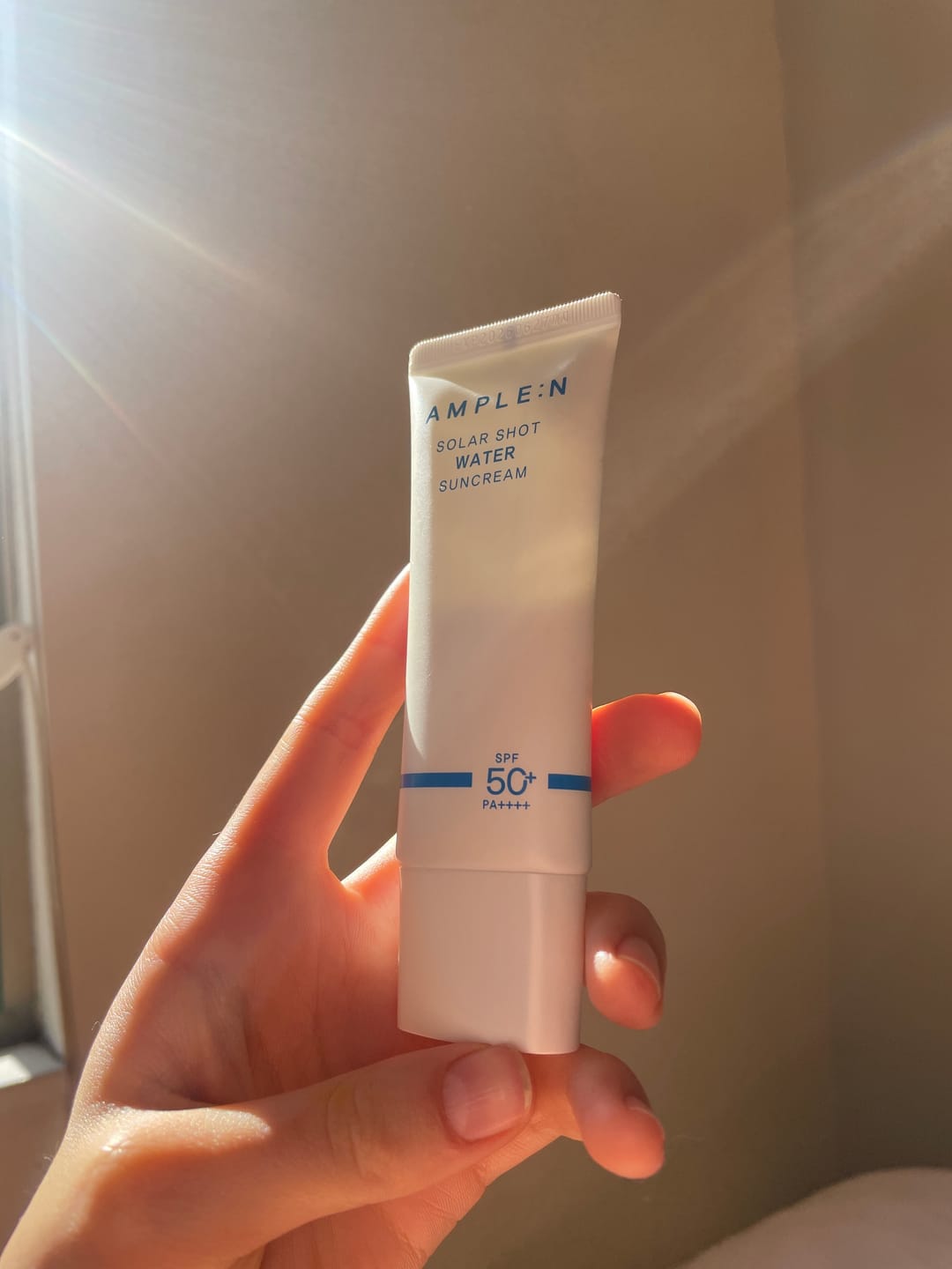 Customer photo review of Protector Solar SPF 50PA++++ Crema Gel Ácido Hialurónico 40ml AMPLEN
