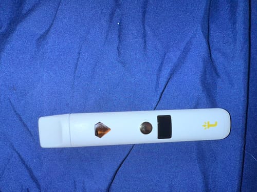 Customer photo review of Onyx Bubblegum Diesel Sativa Torch THC-A THC-P Disposable Vape Pen 5g