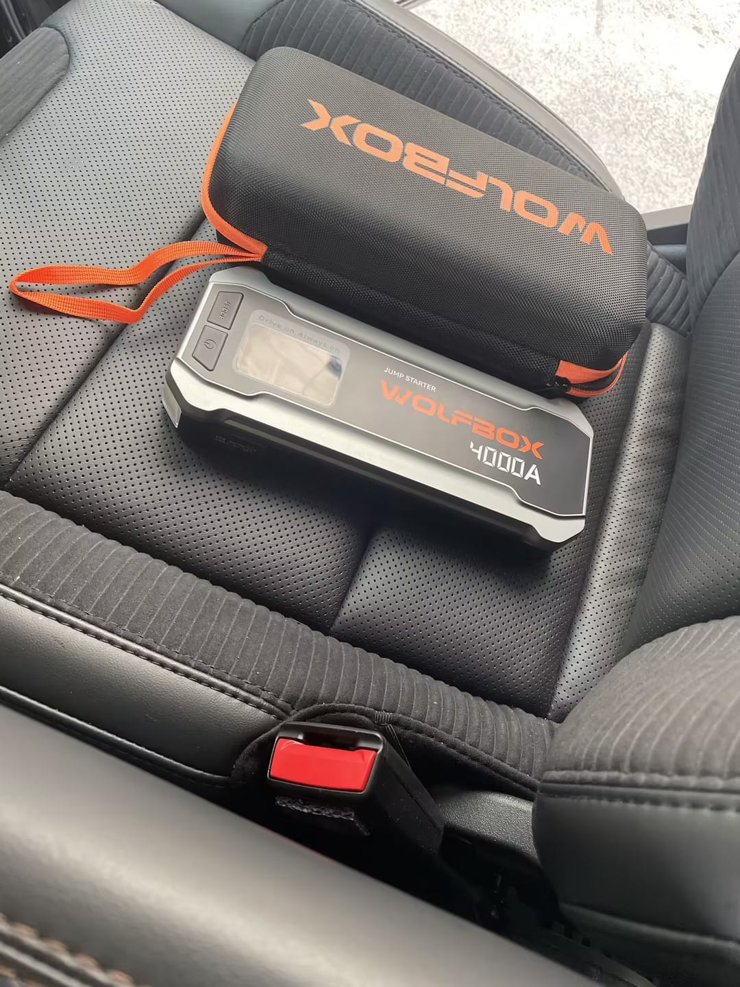 Customer photo review of WOLFBOX MegaVolt24 Jump Starter with Lifetime Warranty
