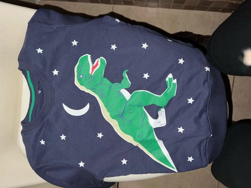 Customer photo review of Pull T-Rex Fluorescent Garçon (2-7 Ans)