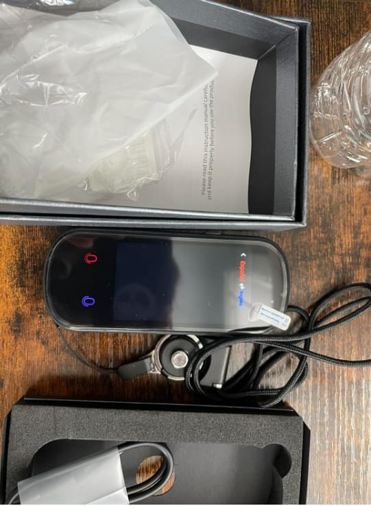Customer photo review of Vormor Z8 Language Translator Device 138 National Languages Intelligent Translator Real-time Voice, Recording, Text Translation Device