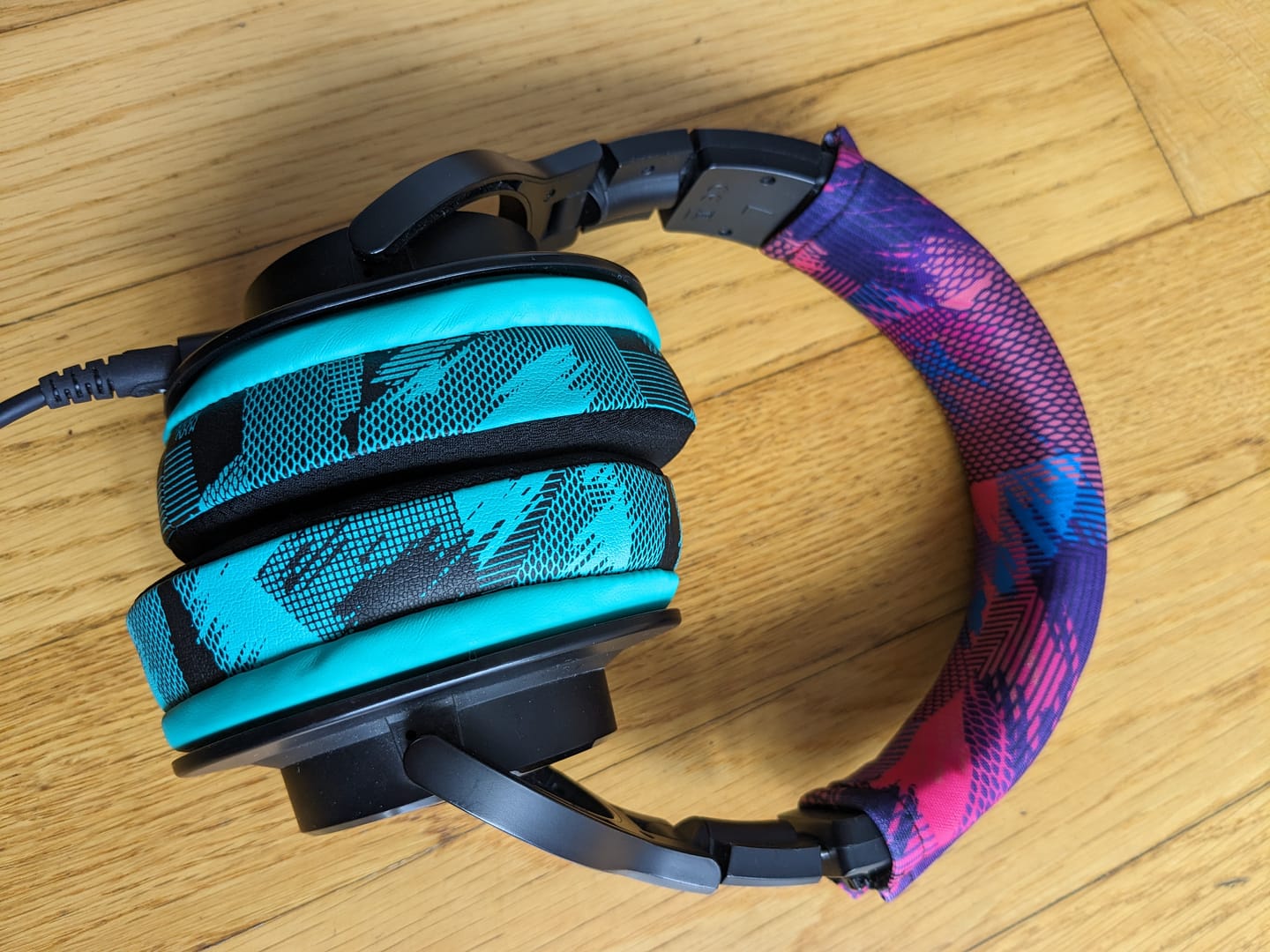 Customer photo review of WC BandZ V2 Protective Headband Cover For ATH M Series Headphones