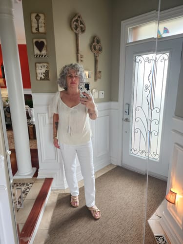 Customer photo review of Lovestitch Daisy Embroidered Tee