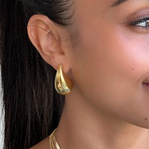 Customer photo review of Orecchini Virgola