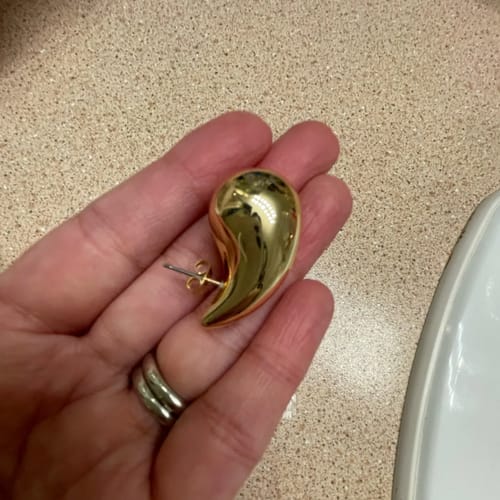 Customer photo review of Orecchini Virgola