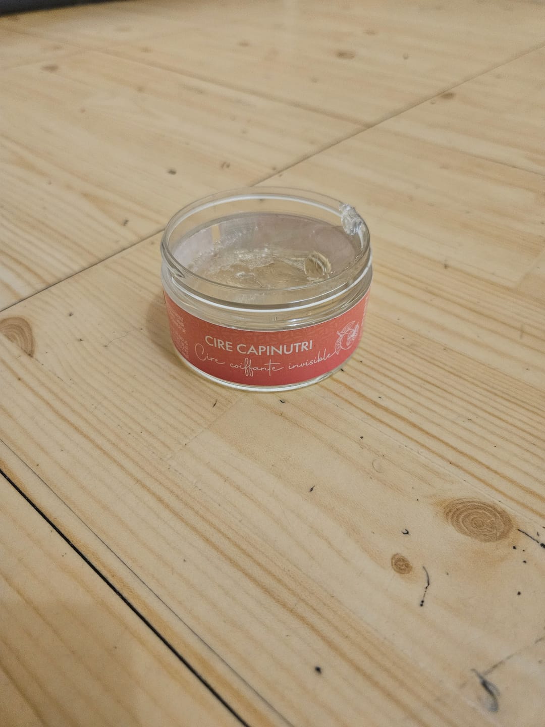 Customer photo review of Cire coiffante CAPINUTRI naturelle nourrissante sans résidus ni trace blanche