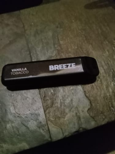 Customer photo review of Breeze Pro Disposable Vape