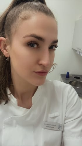 Customer photo review of iGlow Lash Maximizer - Lash Serum, 3 ml