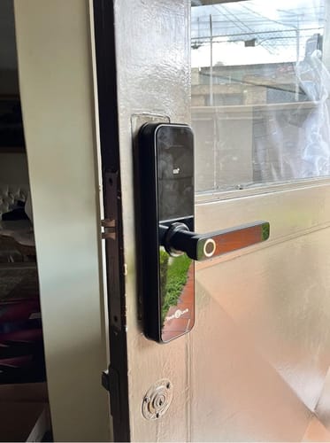 Customer photo review of Cerradura Inteligente TLX02-TL
