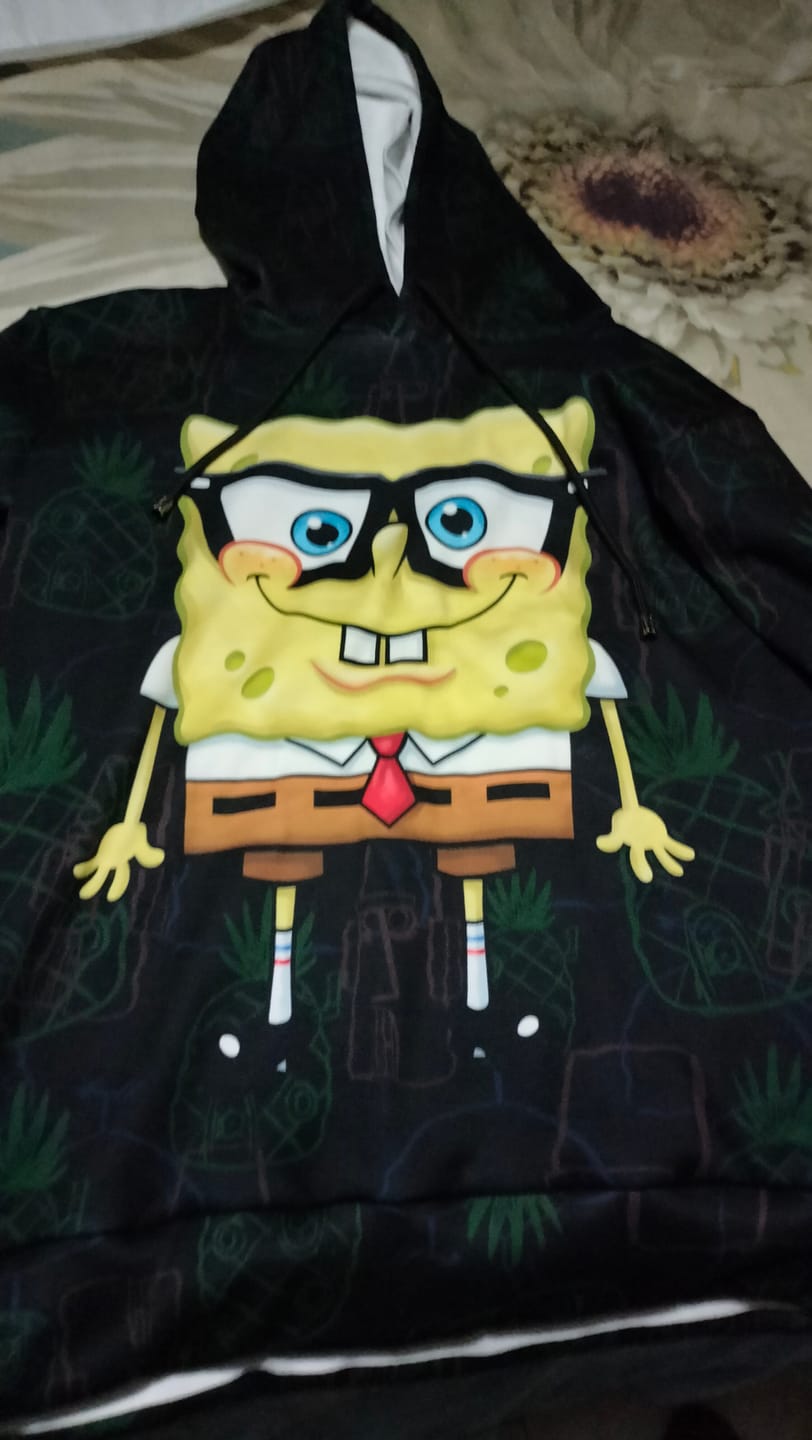 Customer photo review of Sudadera Bob Esponja Lentes