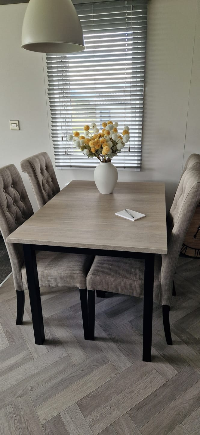 Customer photo review of Faux Kiku Flower - White (10 Stems)