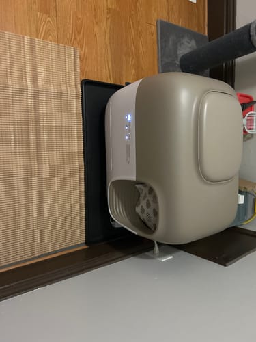 Customer photo review of Self-Cleaning Litter Box