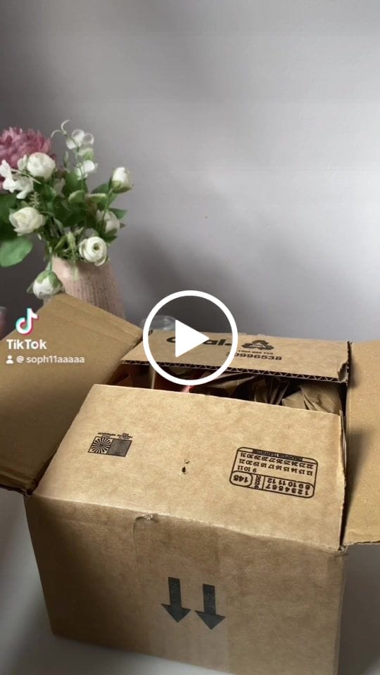 Customer video review of Facial Spritz