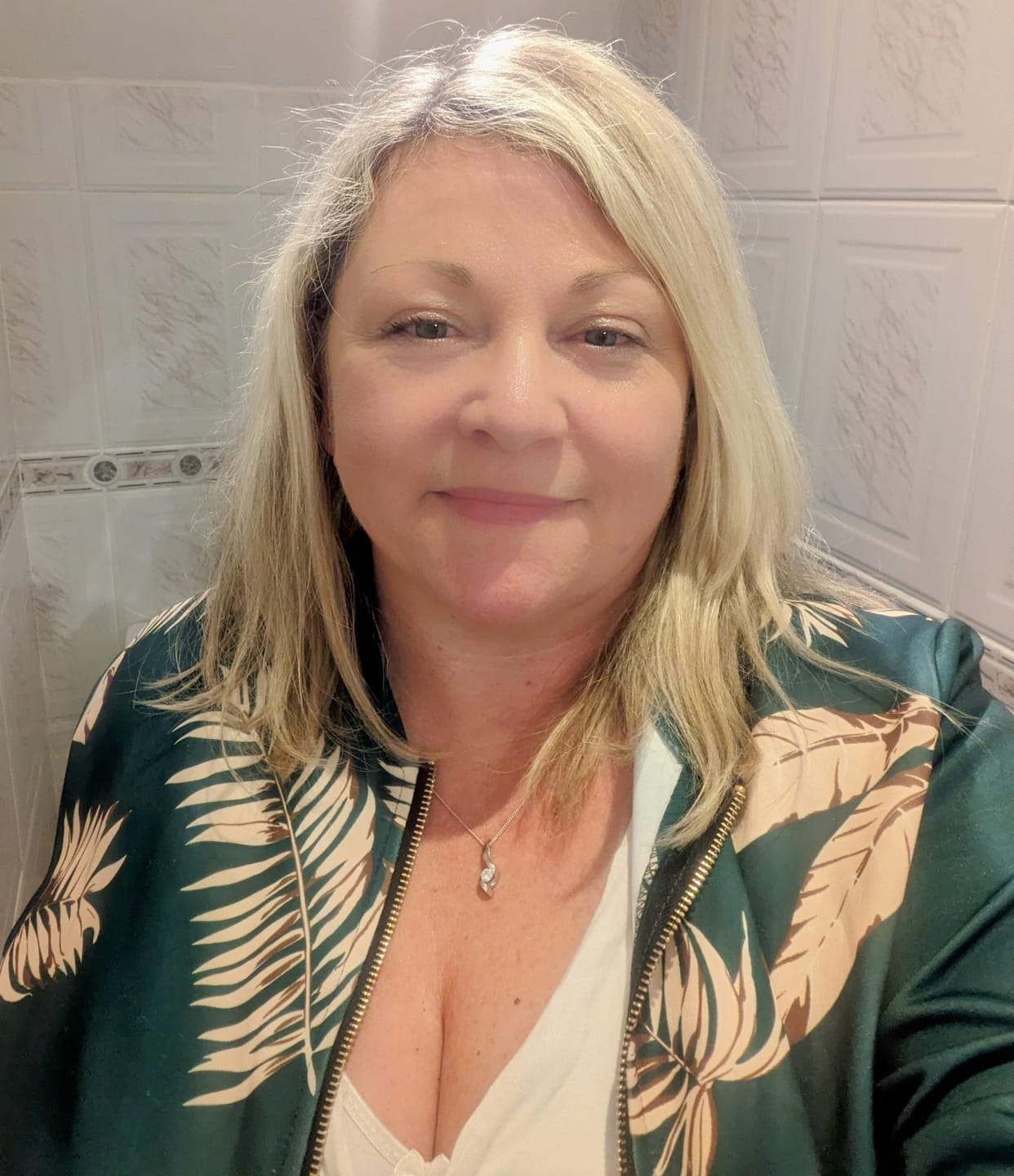 Customer photo review of Rosalique 3 in 1 Anti-Redness Miracle Formula SPF50