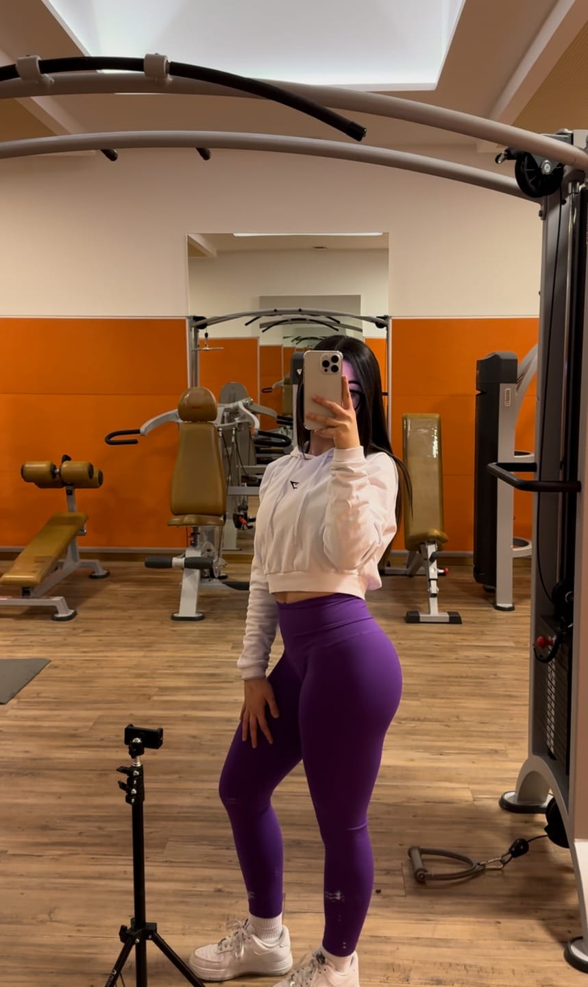Customer photo review of Top Gym Fashion Violet