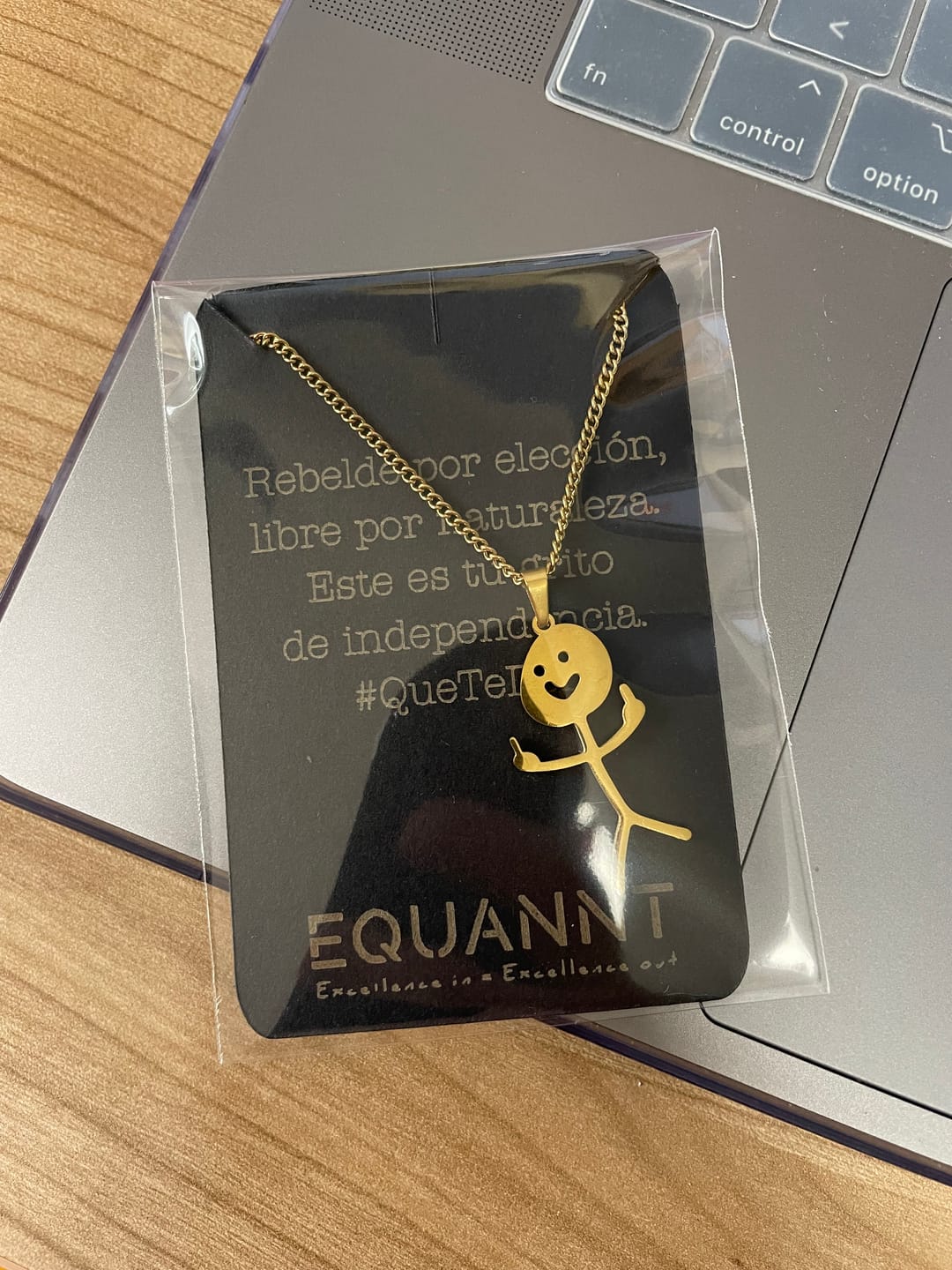 Customer photo review of Que te den | Collar | Equannt