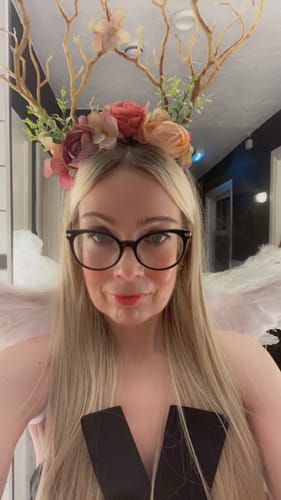 Customer photo review of The Headband Wig Perfect Wave
