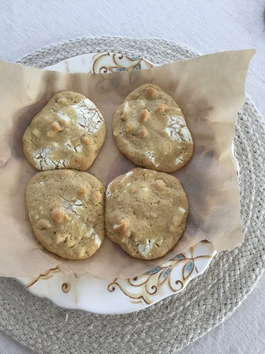 Customer photo review of Hawaiian Macadamia Nut Large Pieces