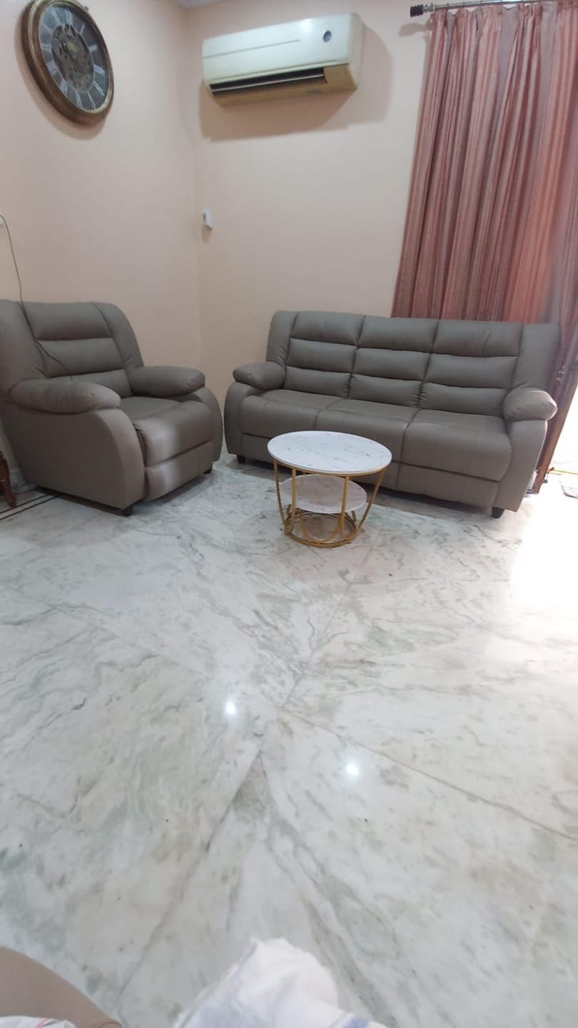 Customer photo review of Round Gold Coffee Table,2 Tier Coffee Tables for Living Room