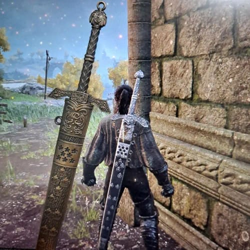 Customer photo review of Banished Knight's Greatsword | Elden Ring