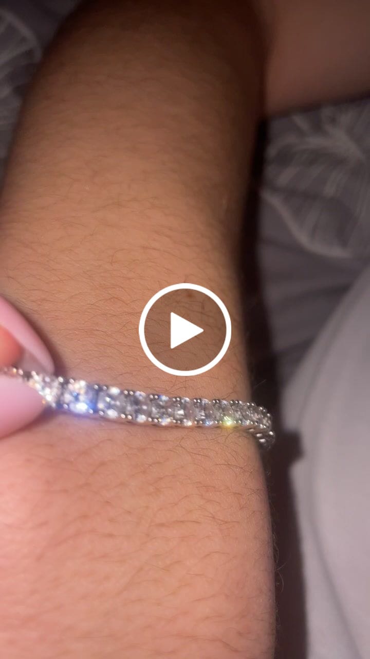 Customer video review of CROSS PIECE PENDANT. - WHITE GOLD