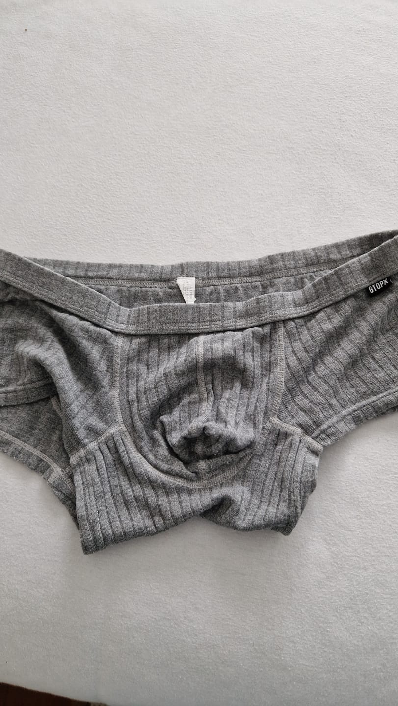 Customer photo review of Men's Threaded Fabric U-Raised Low Rise Trunks
