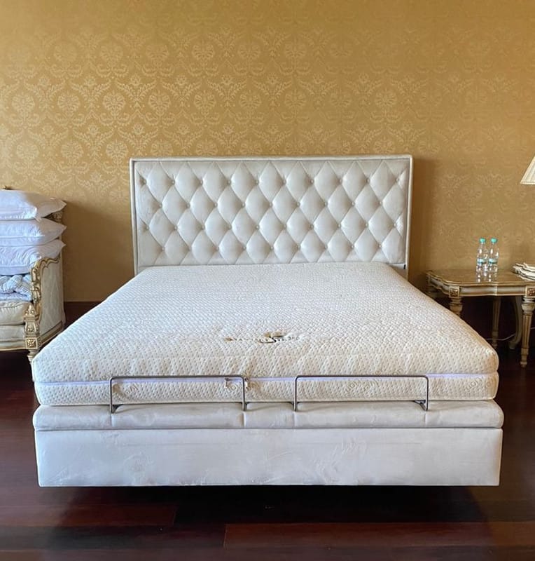 Customer photo review of Oxford Adjustable Bed IV