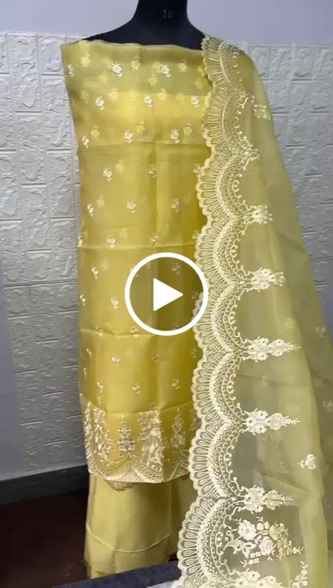 Customer video review of Banarasi Organza Silk Unstitched Suit