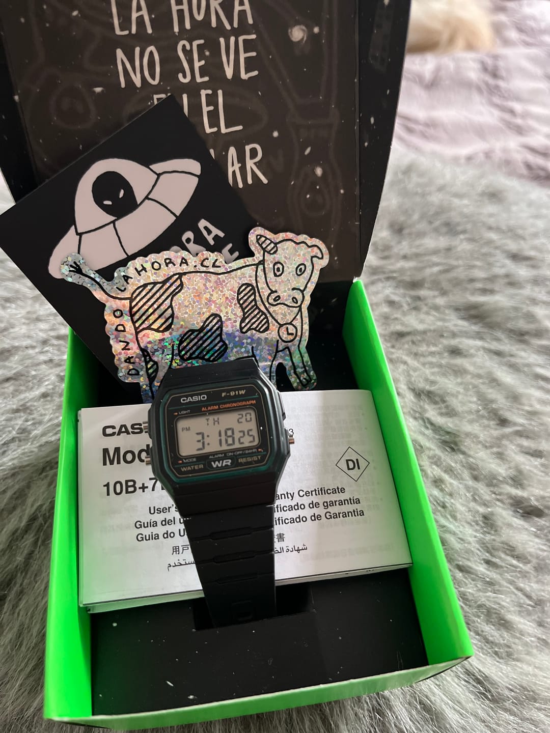 Customer photo review of Reloj Casio Vintage F-91W-3DG Clásico Líneas Verdes
