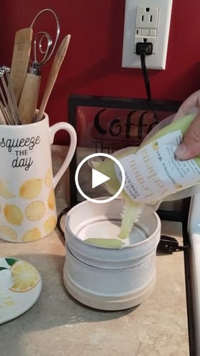 Customer video review of Squeezable Wax